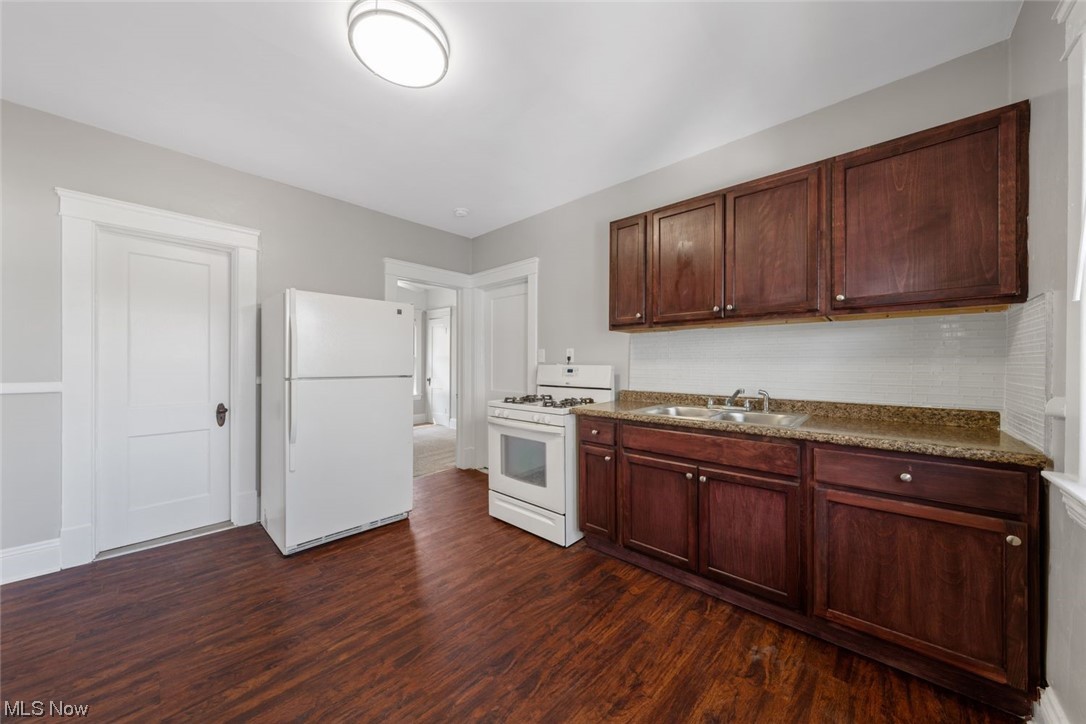 C & J Henritzes - Residential Lease