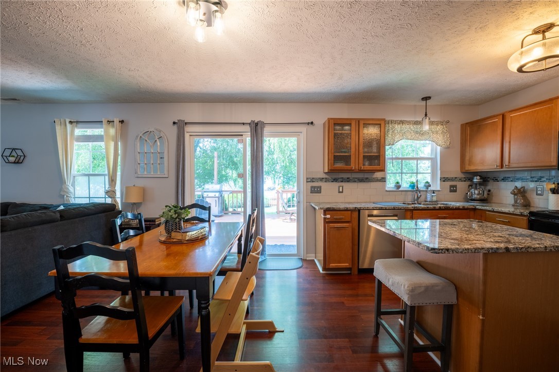 Sandstone Ridge - Residential