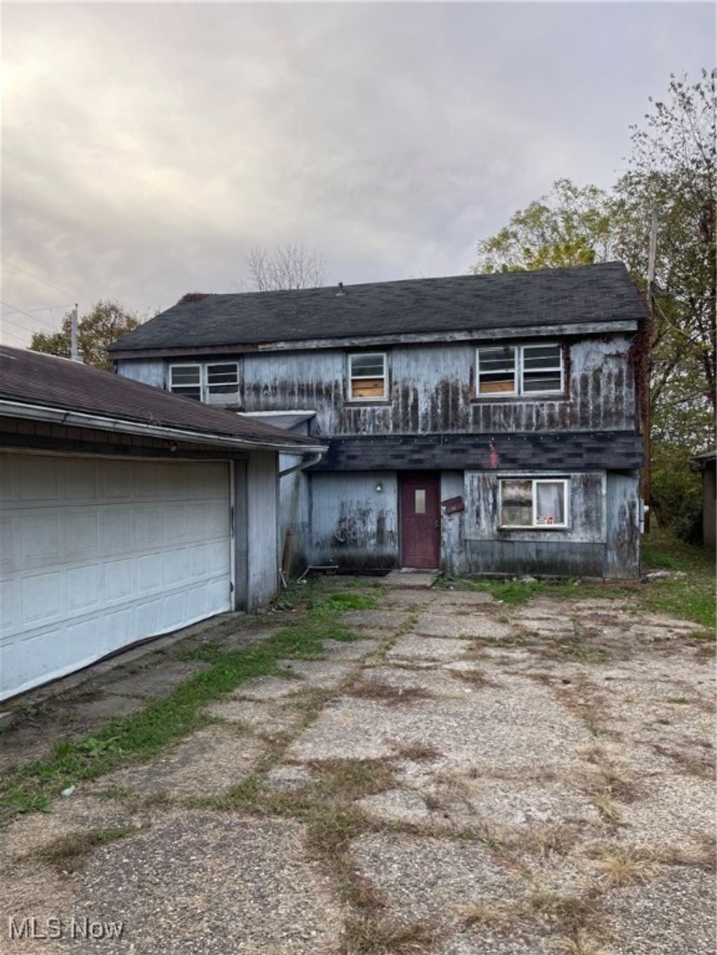 Photo of 527 N 15th Street, Coshocton, OH 43812 (MLS # 5165687)