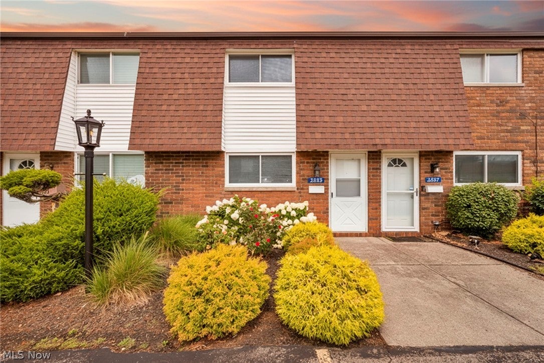 2555 Shakespeare Lane