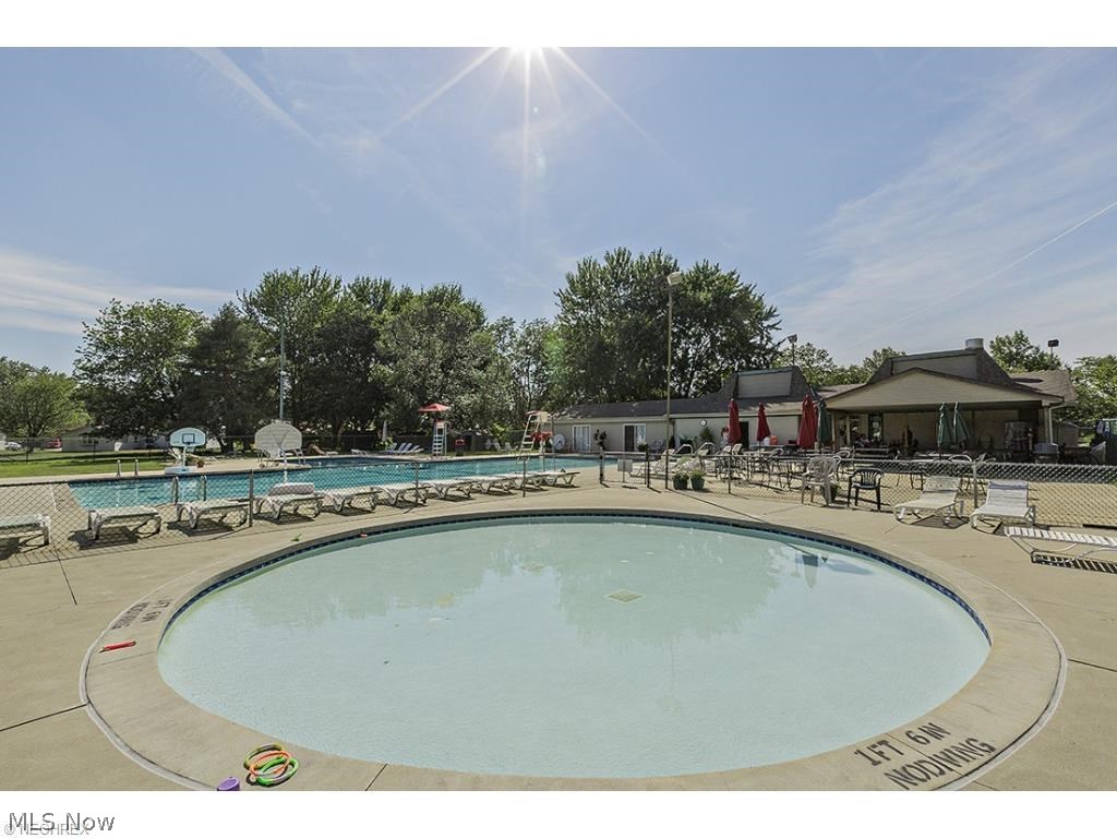 Pinegate 02 - Residential