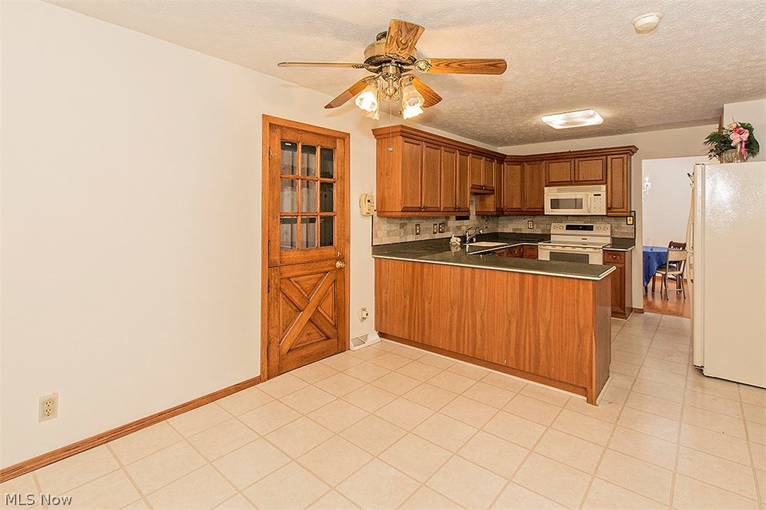 Pinegate 02 - Residential