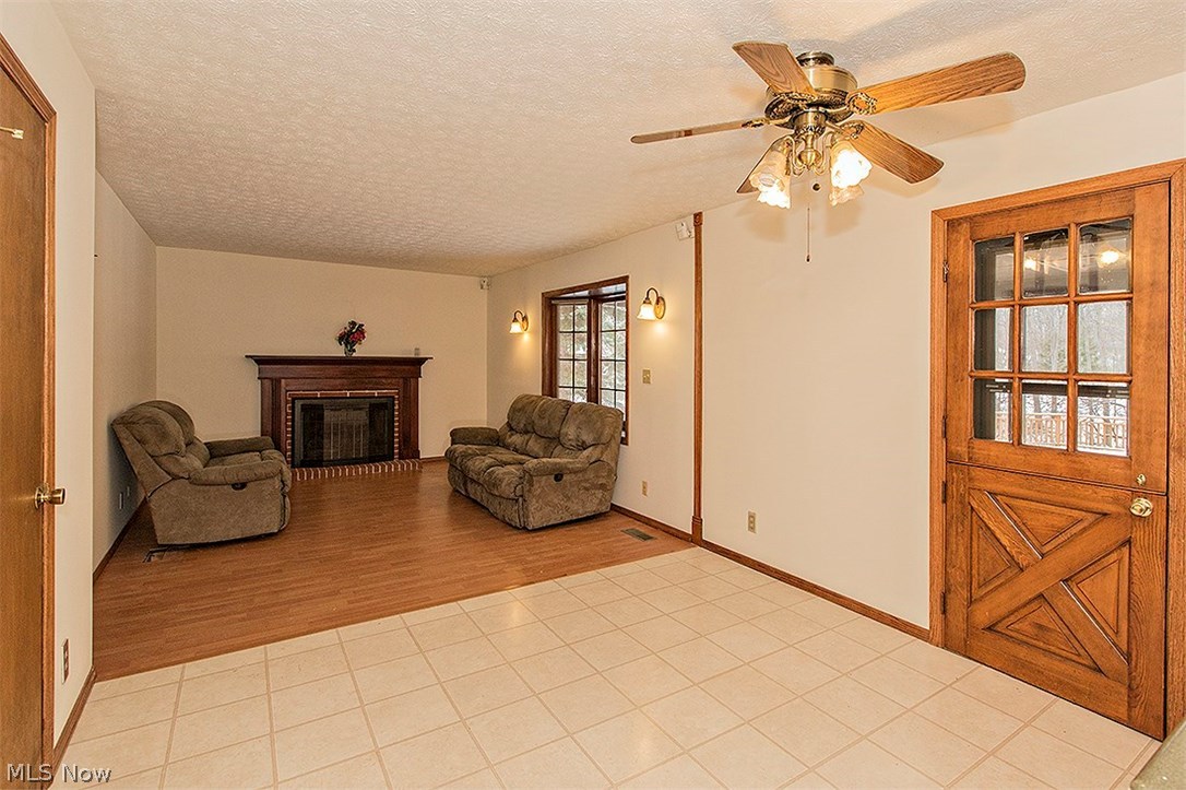 Pinegate 02 - Residential