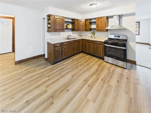 Tiny photo for 1106 Edwin Street, Parkersburg, WV 26101 (MLS # 5256728)