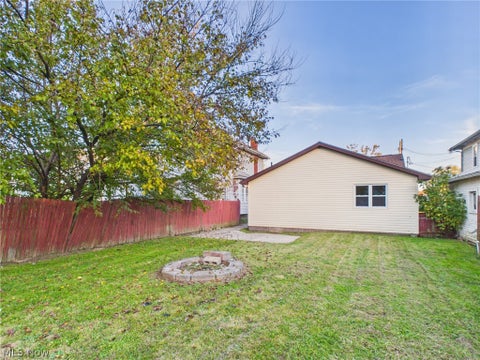 Tiny photo for 1106 Edwin Street, Parkersburg, WV 26101 (MLS # 5256728)