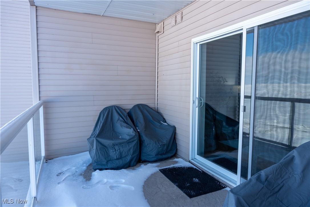 Lake Erie Vista Condo - Residential