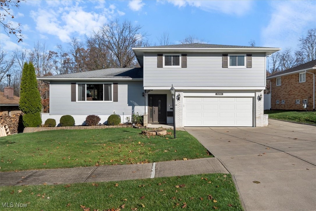 5200 Sandy Hook Drive, Parma, Ohio image 1