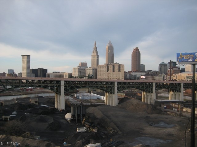 Pointe/Gateway Condo - Residential