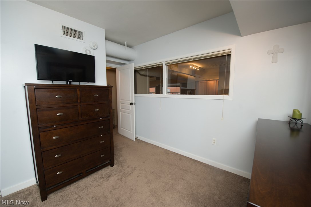 Pointe/Gateway Condo - Residential