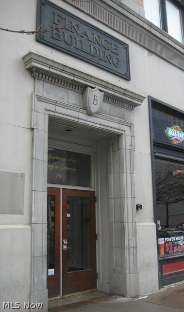 Pointe/Gateway Condo - Residential