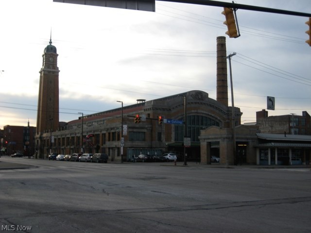 Pointe/Gateway Condo - Residential