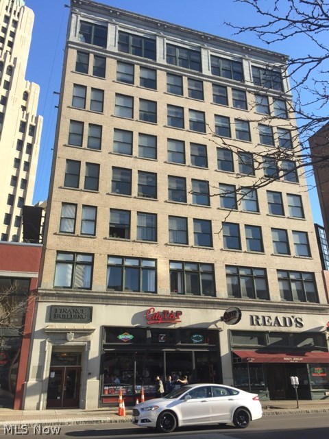 Pointe/Gateway Condo - Residential