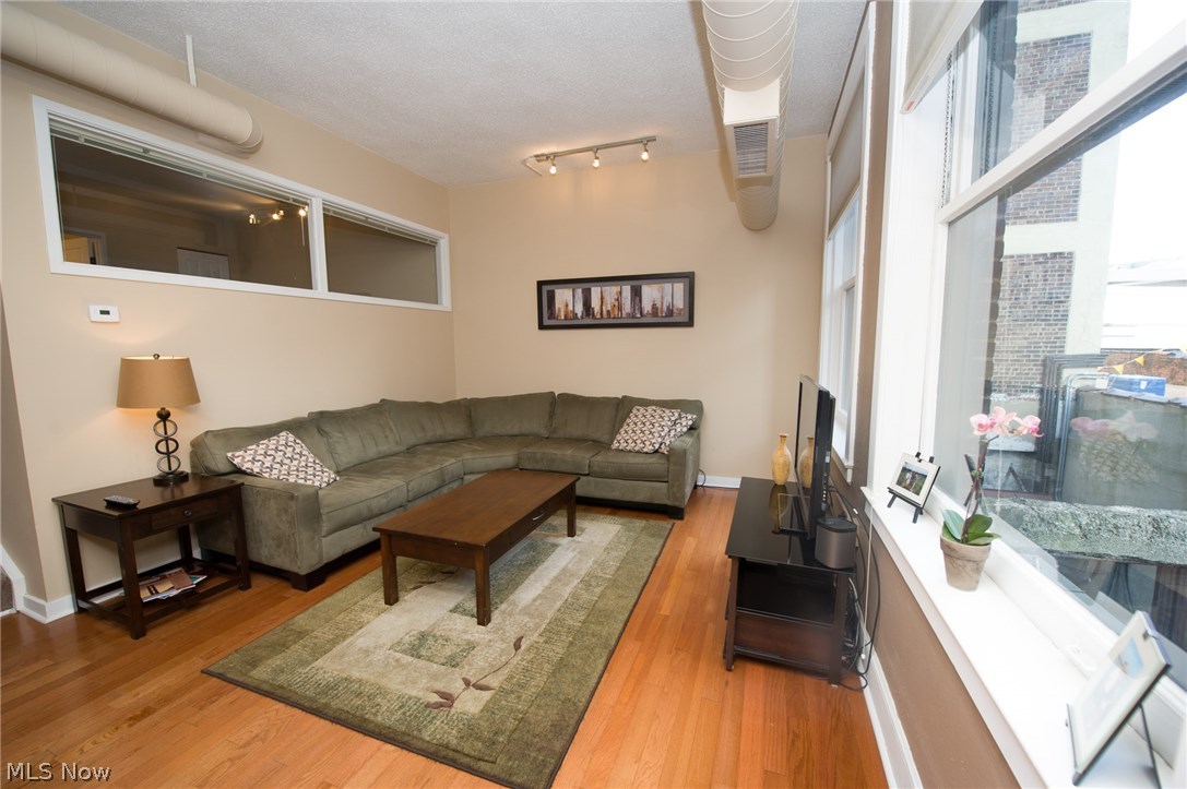 Pointe/Gateway Condo - Residential