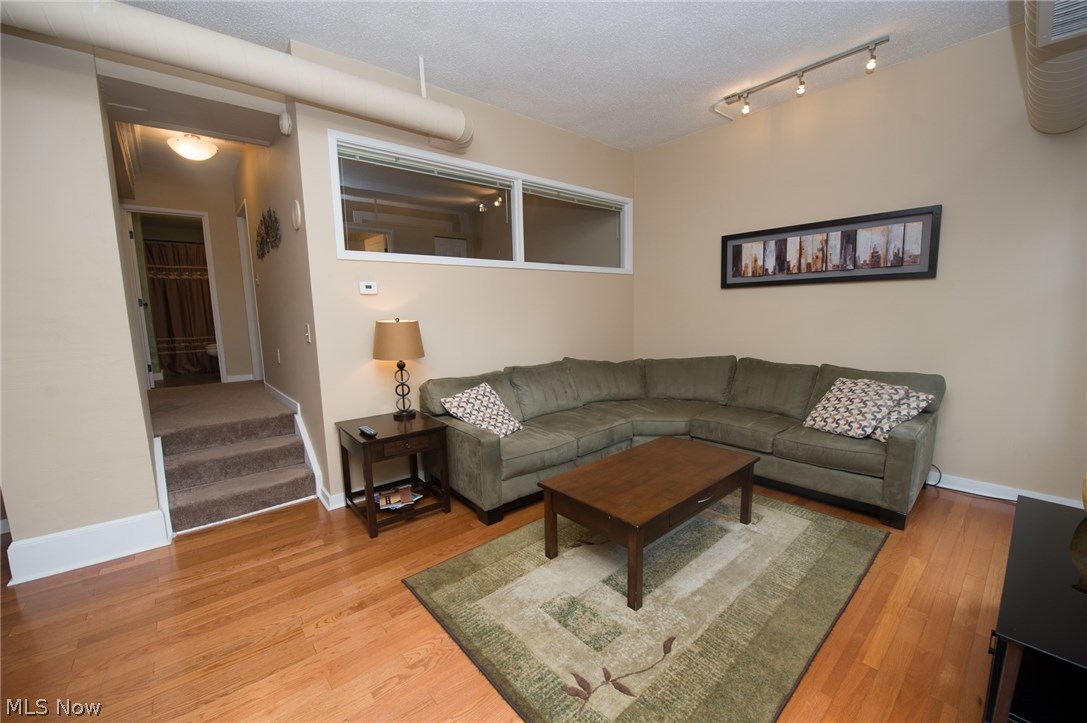 Pointe/Gateway Condo - Residential