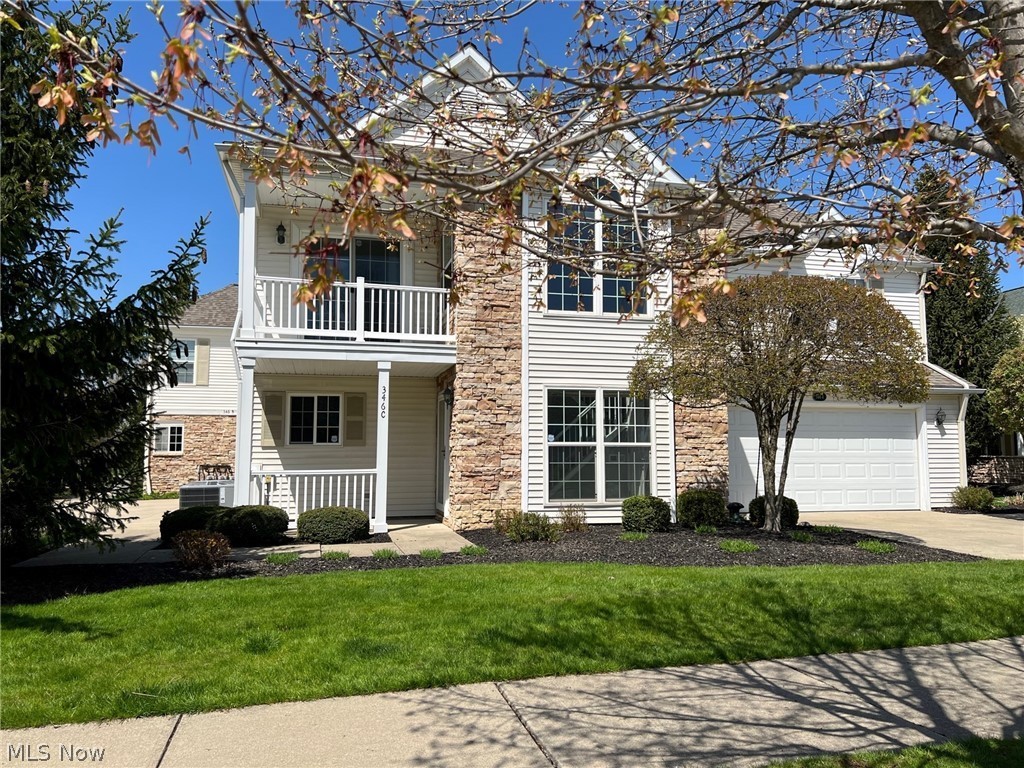 Welcome to this lovely 2 bedrooms, 2 full bath ranch style condo with loft