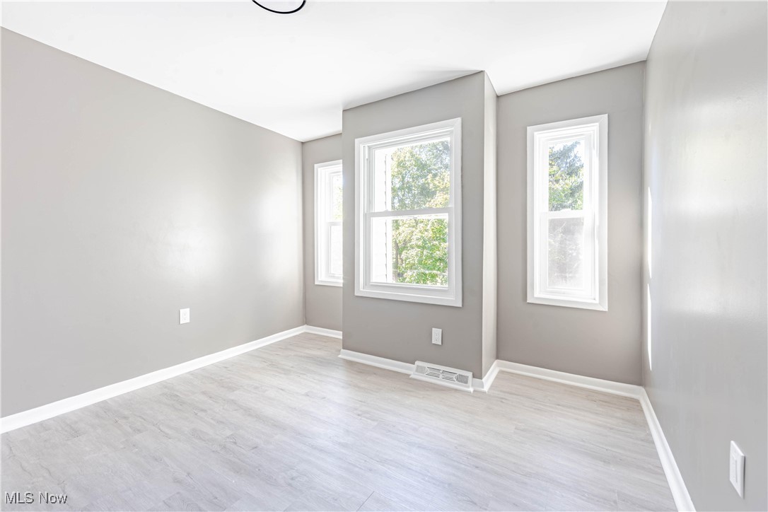 S H Kleinman Realty Cos Easth - Residential