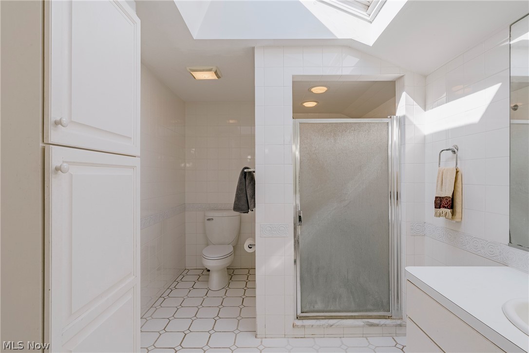 Van Sweringen Cos Shaker Cntr - Residential