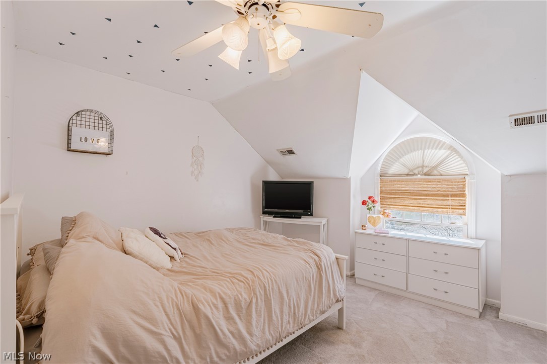 Van Sweringen Cos Shaker Cntr - Residential