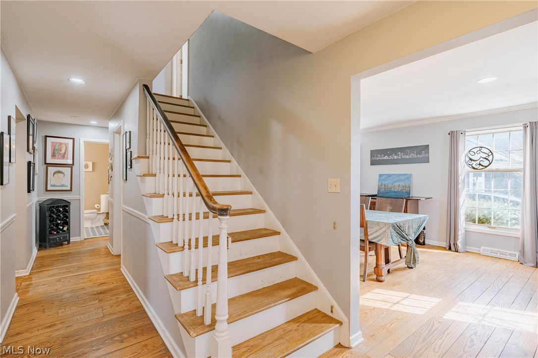 Van Sweringen Cos Shaker Cntr - Residential