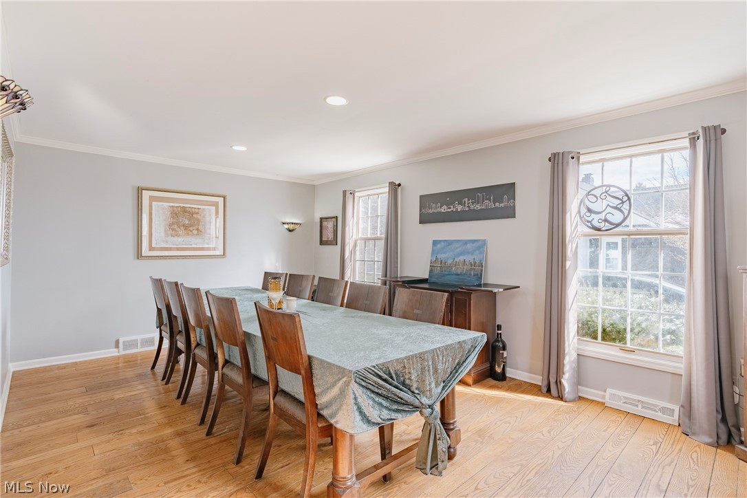 Van Sweringen Cos Shaker Cntr - Residential