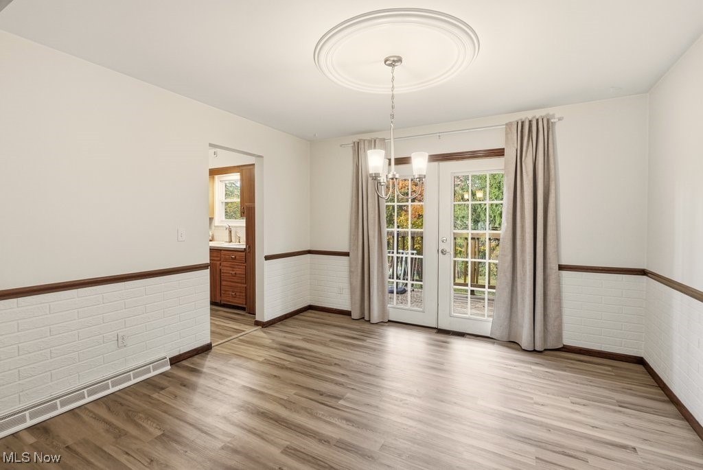 Mirror Lake - Residential