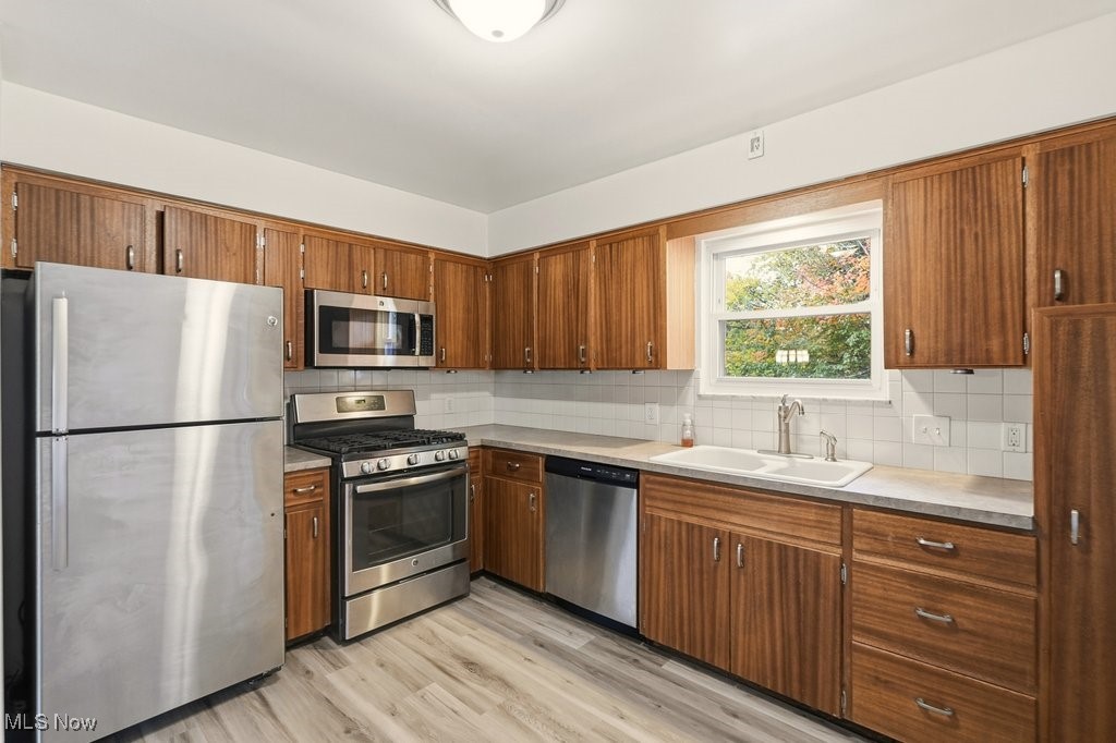 Mirror Lake - Residential