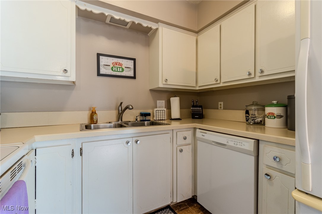 Meadowlawn Condo - Residential