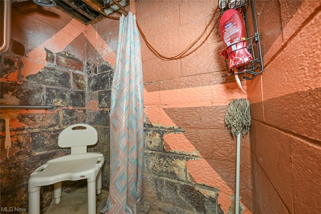 Village/East Sparta - Residential