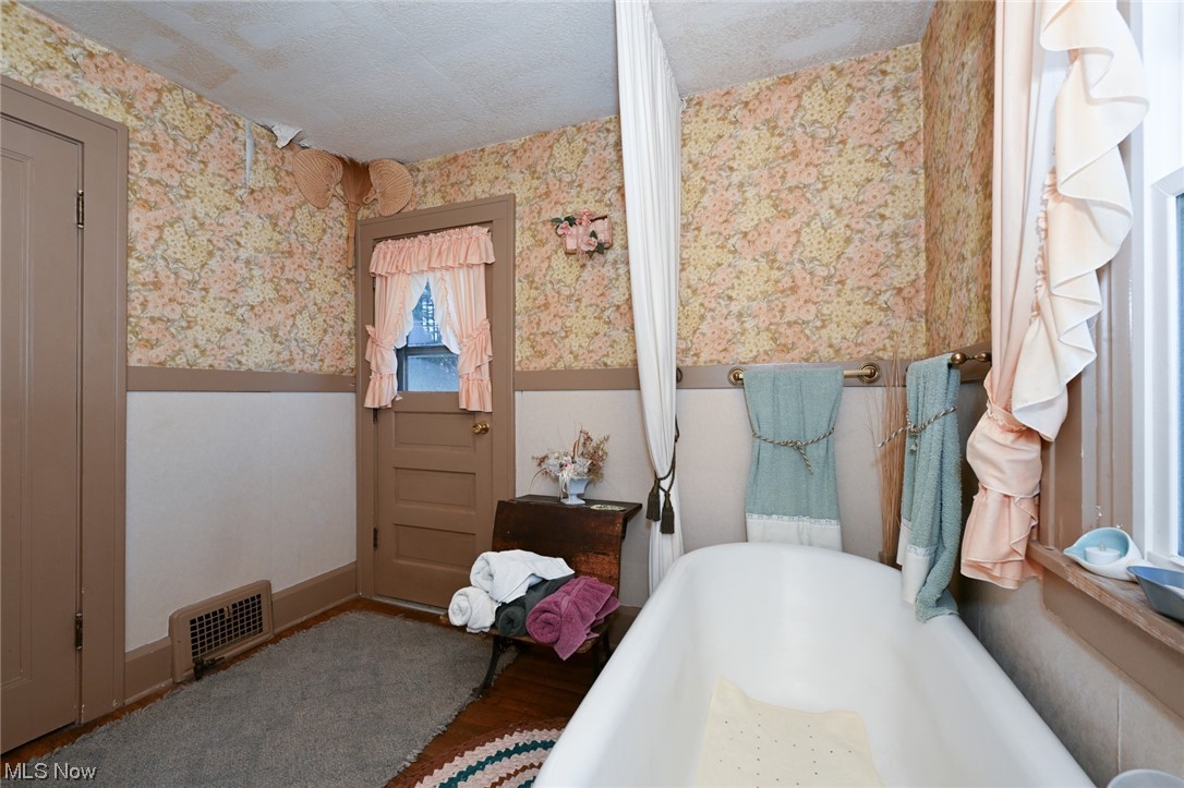 Village/East Sparta - Residential