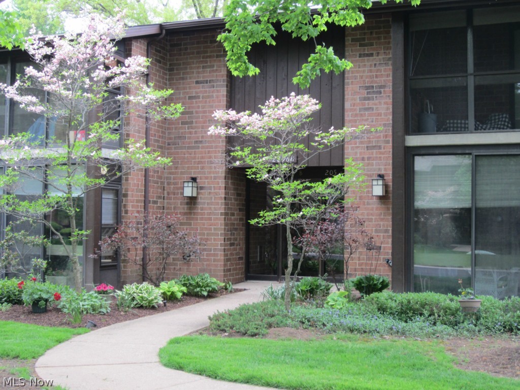 Woodscape Condos - Residential