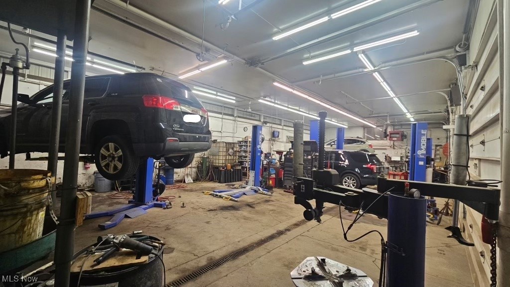 Brooklyn - Commercial Sale