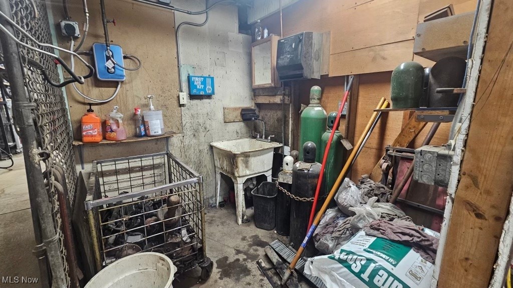 Brooklyn - Commercial Sale