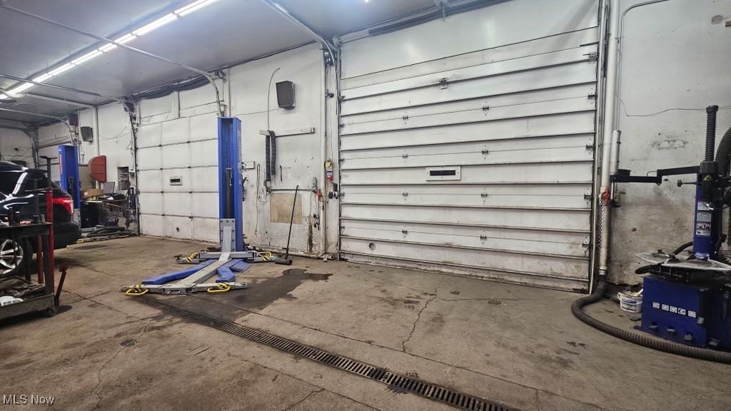 Brooklyn - Commercial Sale