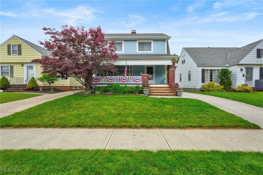 6818 Farnsworth Drive, Parma, Ohio image 2