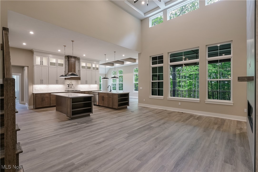 5070 Neptune Oval, Solon, Ohio image 13