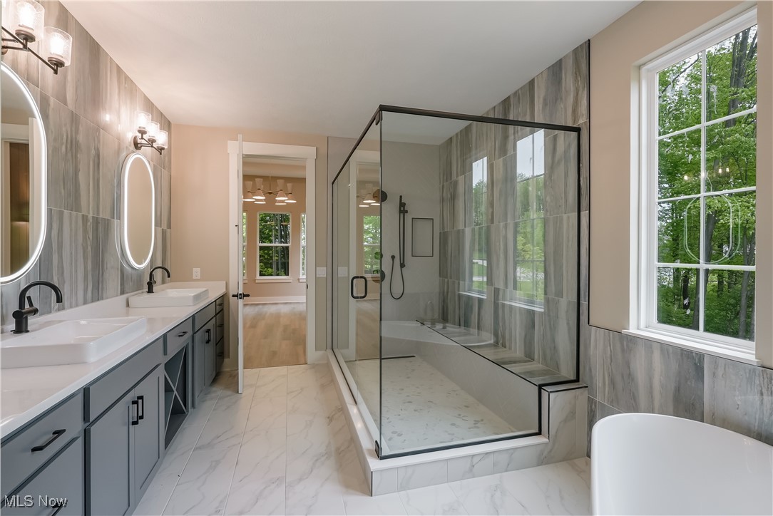 5070 Neptune Oval, Solon, Ohio image 29