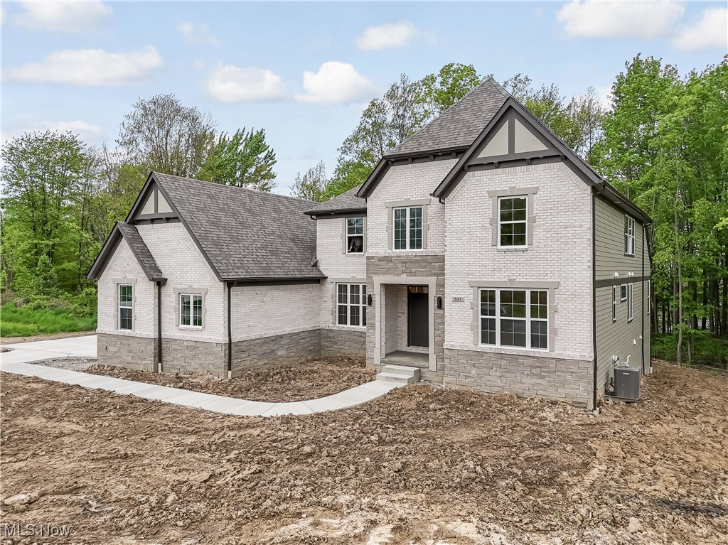 5070 Neptune Oval, Solon, Ohio image 3