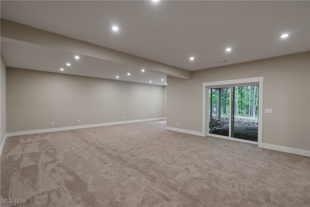 5070 Neptune Oval, Solon, Ohio image 43