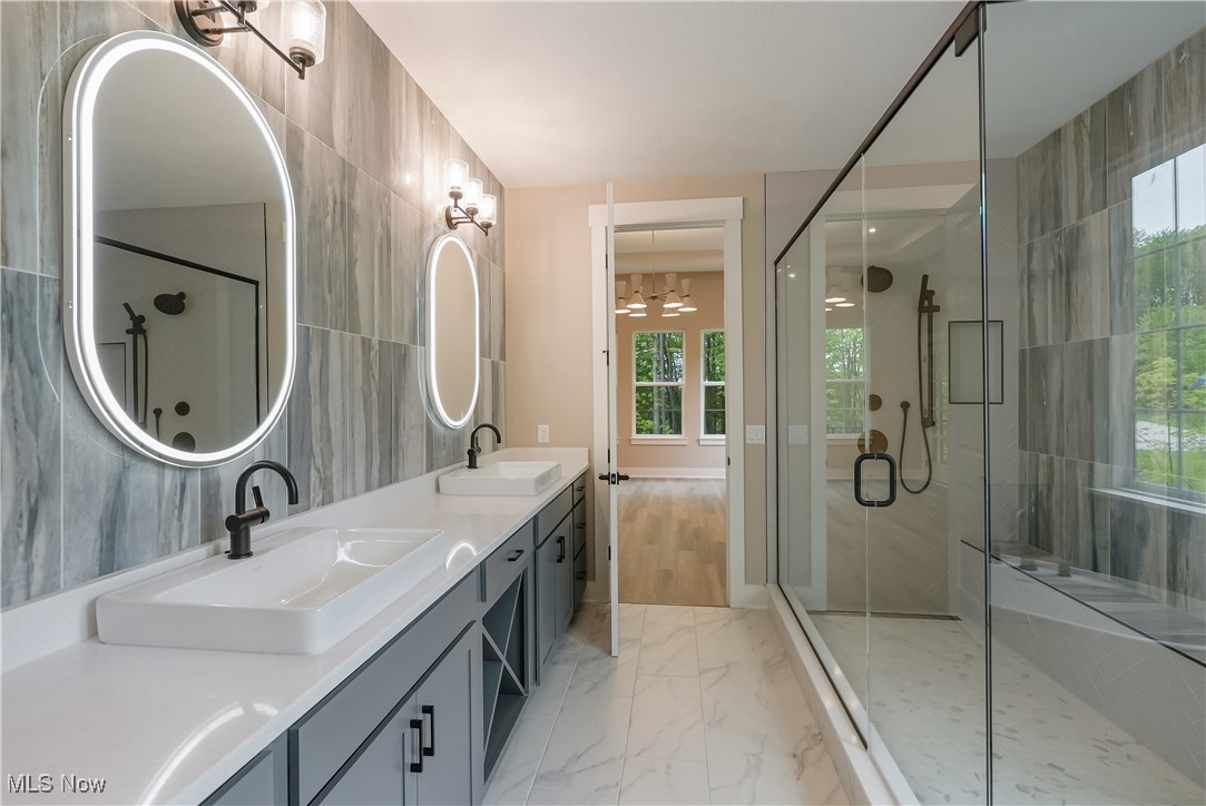 5070 Neptune Oval, Solon, Ohio image 30
