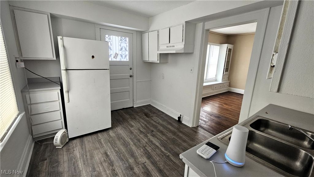 Photo of 4183 E 146th Street, Cleveland, OH 44128 (MLS # 5184089)