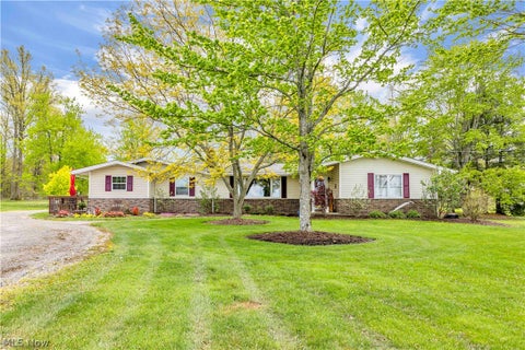 Homes For Sale - 9110 Spieth Road<br/> Medina County, Litchfield, OH 44253