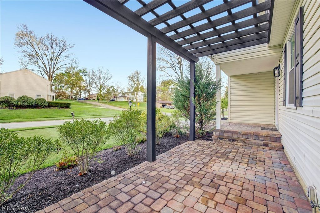 Photo of 561 Bath Hills Boulevard, Akron, OH 44333 (MLS # 5202259)