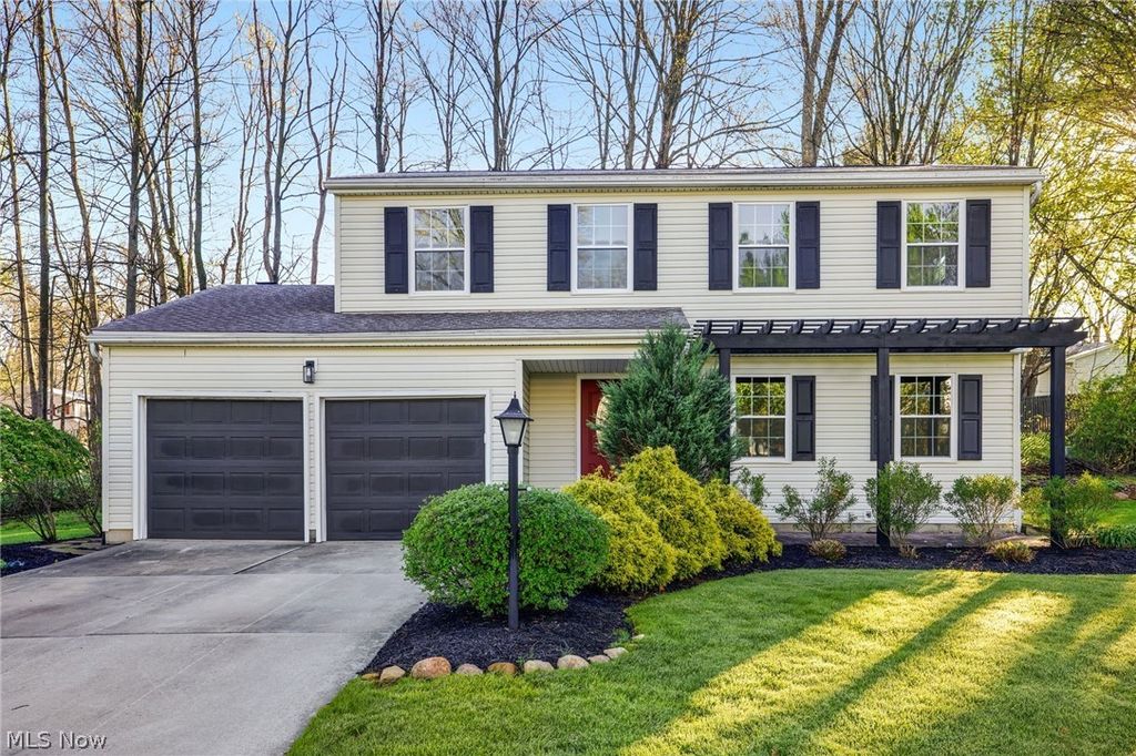 Photo of 561 Bath Hills Boulevard, Akron, OH 44333 (MLS # 5202259)