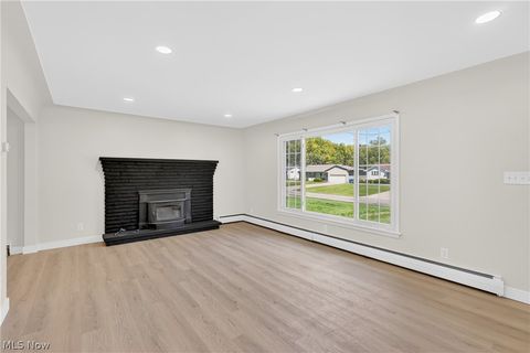 Tiny photo for 515 Murray Hill Drive, Youngstown, OH 44505 (MLS # 5217031)