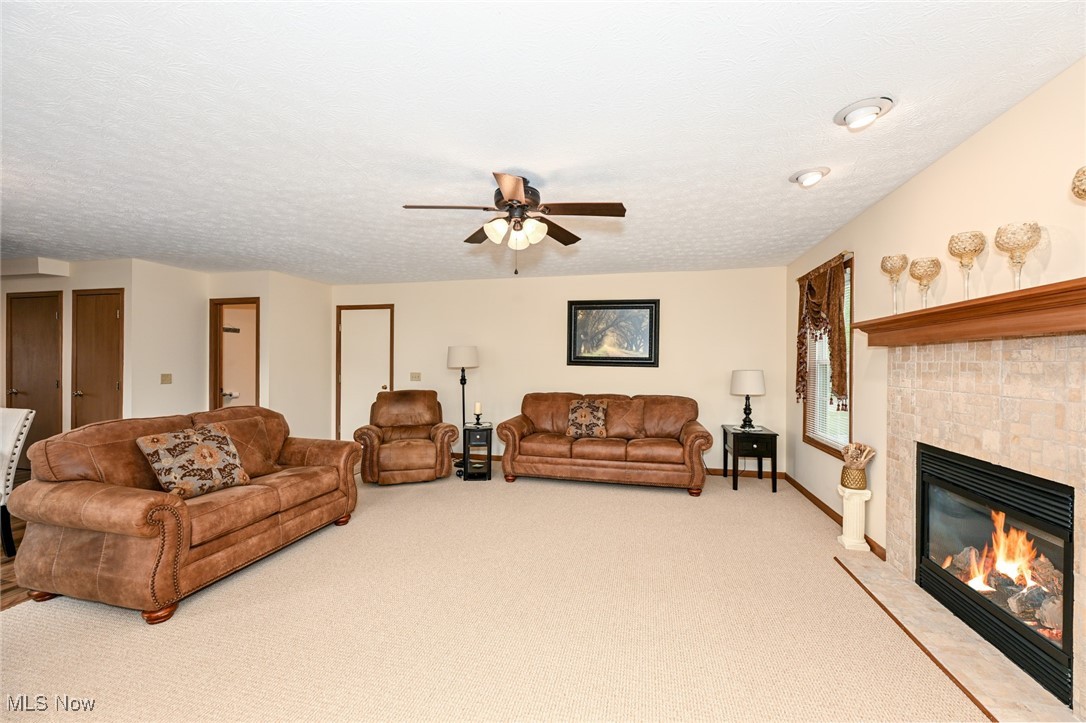 1098 Shrewsbury Drive, Ravenna, Ohio image 24