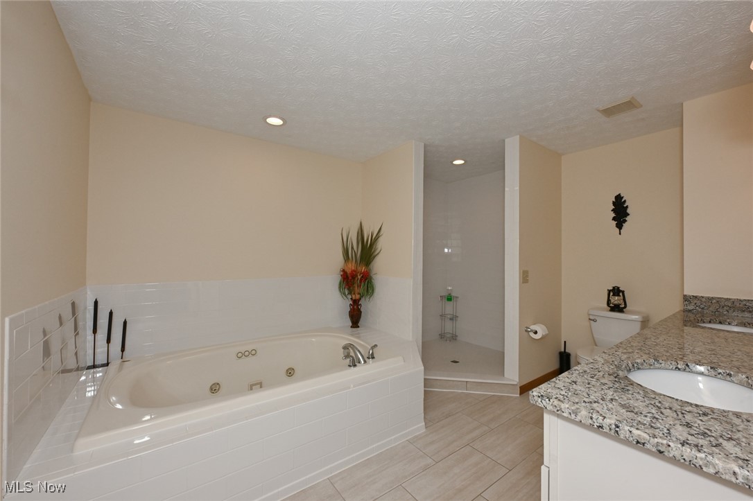 1098 Shrewsbury Drive, Ravenna, Ohio image 35