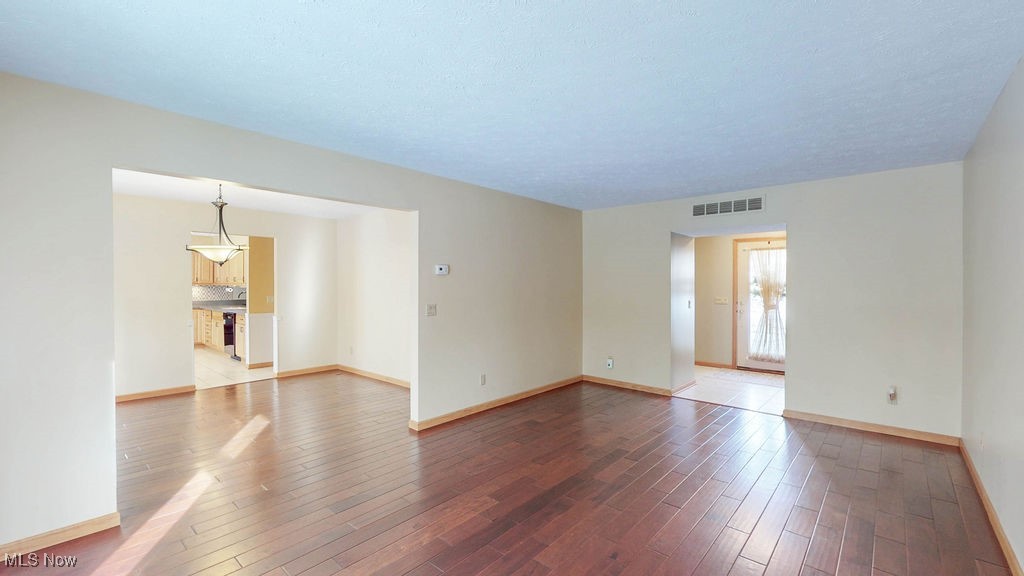 Bainbrook / Laurel Springs - Residential