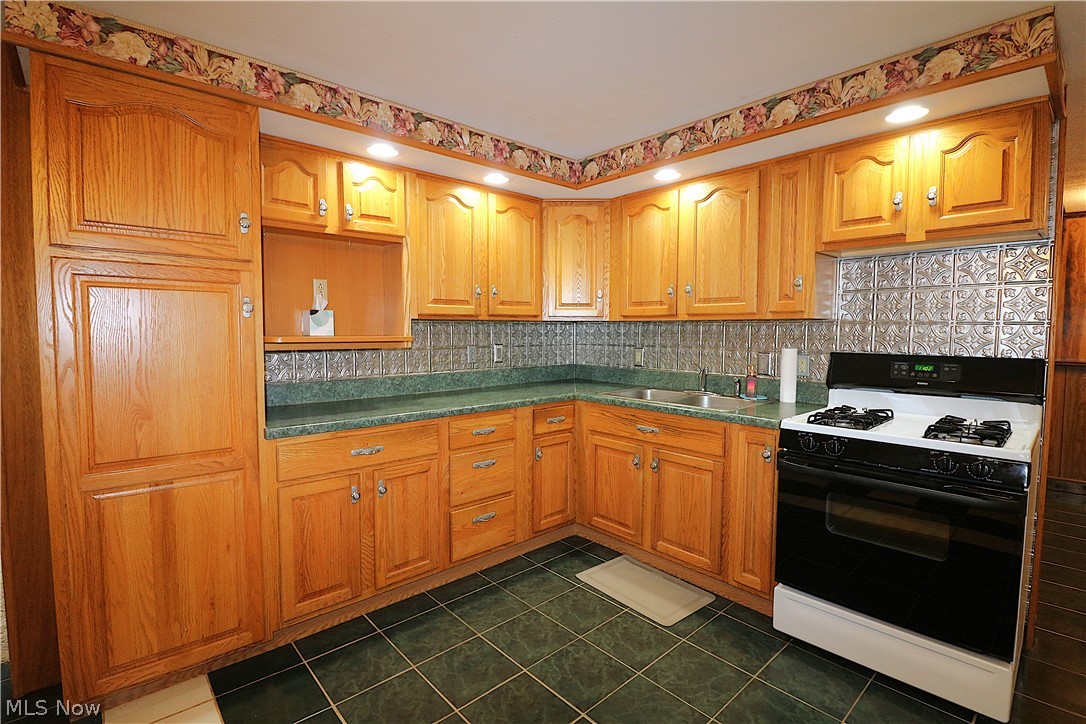 28 Valley Park Drive