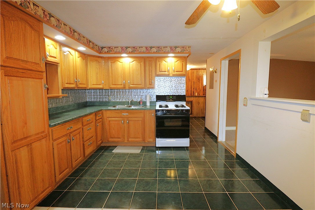 28 Valley Park Drive