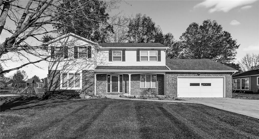 Photo of 9125 Paulding Street, Massillon, OH 44646 (MLS # 5174038)